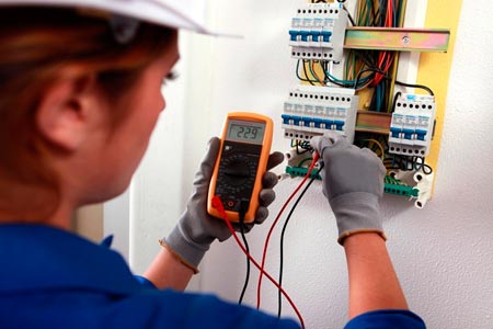 NFPA 70E - Seguridad Eléctrica en Lugares de Trabajo